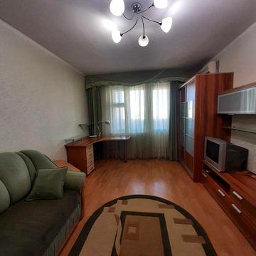 Без коміссії! Продаж 1-к квартири вул. Л.Руденко 21