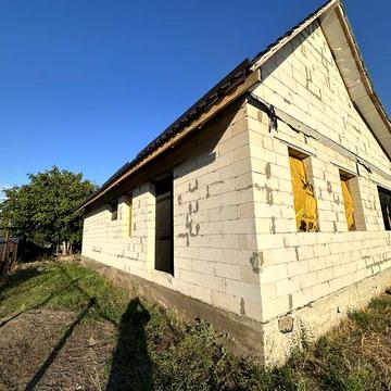 Продам новобудова біля Жадова