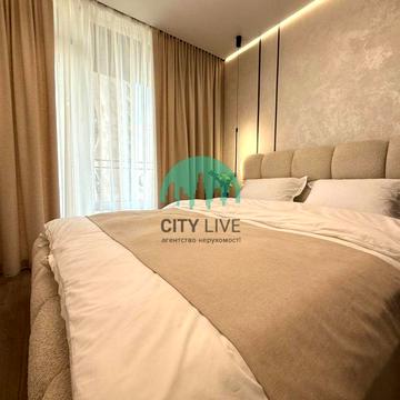 Юліана Пелеша вул., 1