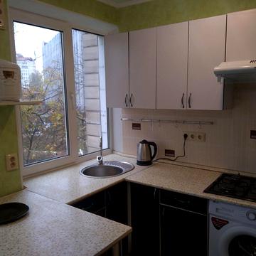 Юрія Іллєнка вул. (Мельникова), 85