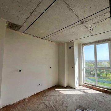 Продам чудову 3-к. квартиру у зданому будинку під чистовий ремонт ЖК "ДЖЕМ СІТІ"