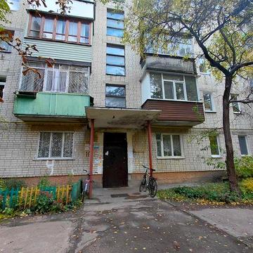 Продам 1 кімнатну квартиру на Захісників України