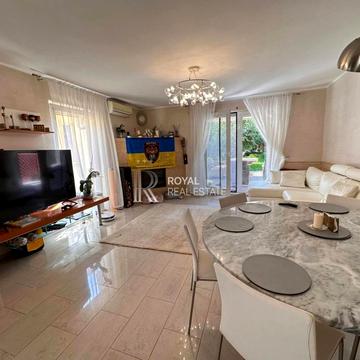 айвазовського, 33Б