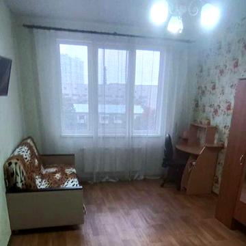Продам 1 к. квартиру на среднем этаже в ЖК Апельсин
