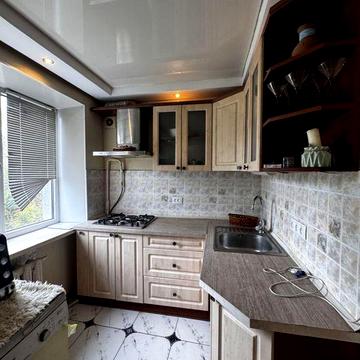 Продам трёхкомнатную квартиру на Салтовке