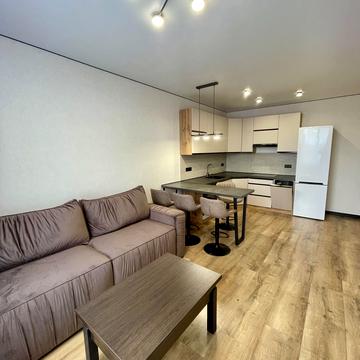 Під Голоском вул., 24