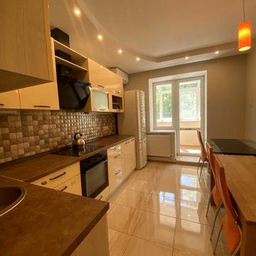 Сдам 2 к квартиру на Рабочей Ул. Кедрина 53 а