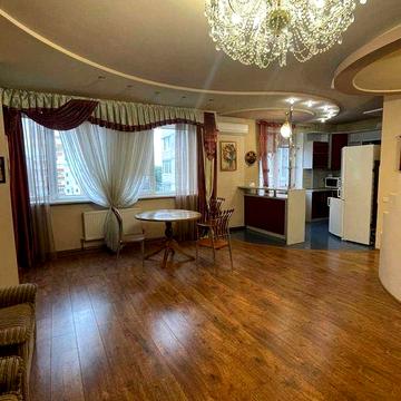 2к+кухня-студія | Центр! 93м², ремонт, індивідуальне опалення. 40242