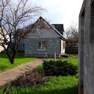 Продам дачу (дім підходить для круглорічного проживання),ж/м Північний