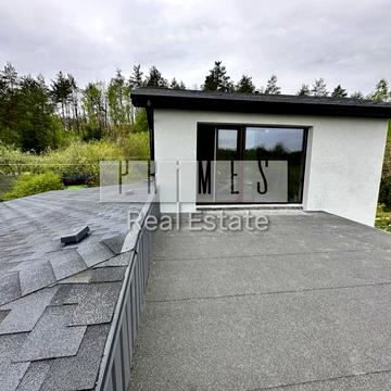 Квітнева вул.