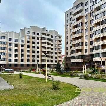 Відродження вул., 3