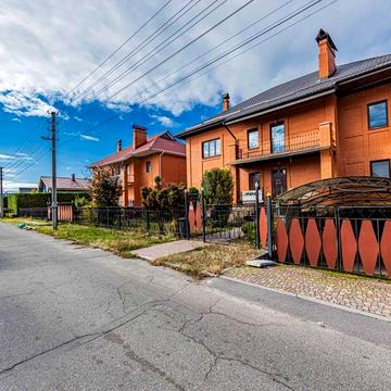 Мала Олександрівка КМ"Зелений Гай" Котедж 350м.з усіма зручностями.