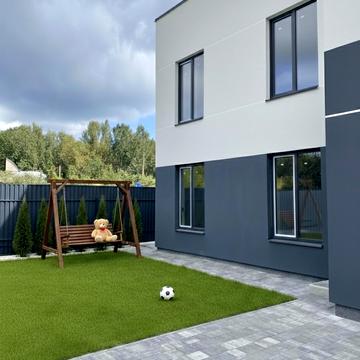 Вишнева вул.