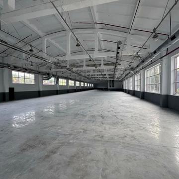 Залізнична вул., 21