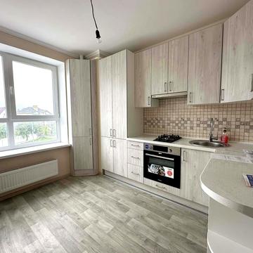 Соборна вул. (), 123