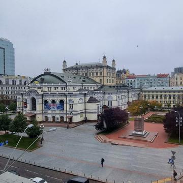 Володимирська вул., 51/53