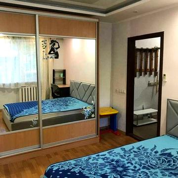 2 комнатная квартира ул. Героев Сталинграда