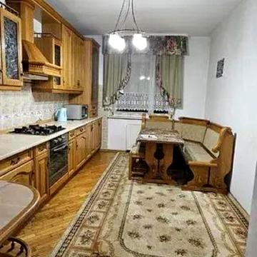 Генерала Тараса Чупринки вул. (Пушкіна), 7