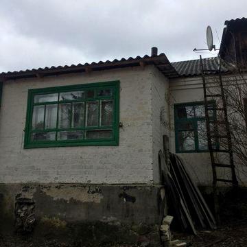 Продам частину будинку 3  кімнати