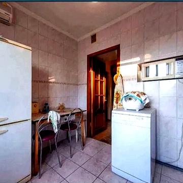 Левка Лукяненка вул. (Маршала Тимошенка), 7