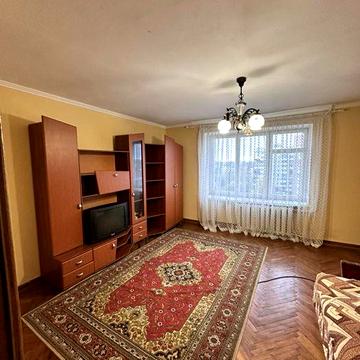 Здається 2-кімнатна квартира в районі ДПЗ.