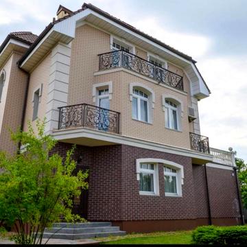 Івана Богуна вул., 1 а