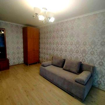 СДАМ 2к ул. Метростроевская 17 ( Парус. Коммунар)  8000 грн