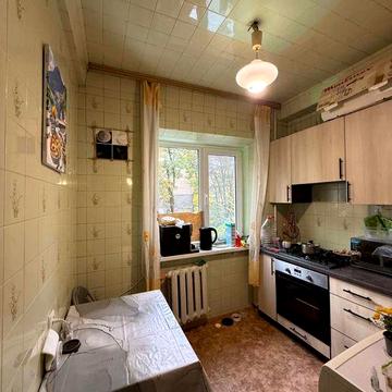 Продам 3-х комн квартиру на Черемушках. ул.Малиновского/1 ст.Люст дор.