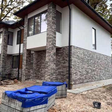 Академіка Ромоданова вул. (Льва Толстого)