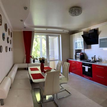 Тернопільська вул., 44/1