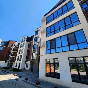 Продам просторную 1 комнатную квартиру 50 м2 в новом ЖК Чайка/Сахарова