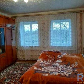Продам великий дім з ремонтом, садом та всіма комунікаціями!