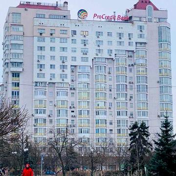 Без комісії. Оболонський пр 22в. 94 м. кв. Окремі 3 кімнати біля метро