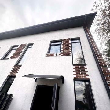 Зелена вул., 2