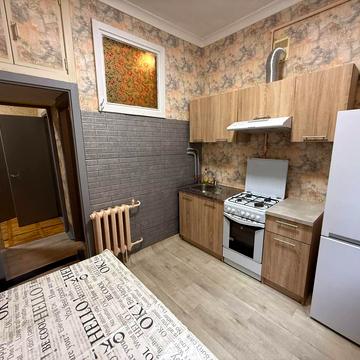 Кловський узвіз (Кловський), 10