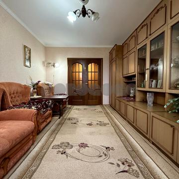 Академіка Корольова просп., 8