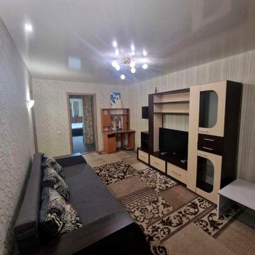 Продаж ЗАТИШНОЇ двокімнатної квартири по вул. Миколи Василенка