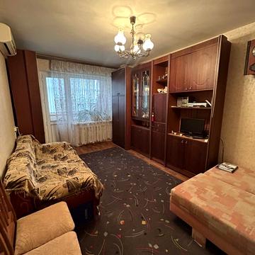 Академіка Заболотного вул., 35