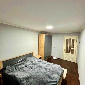 Оренда 3 кімнатної квартири в ближньому центрі вул. Золота