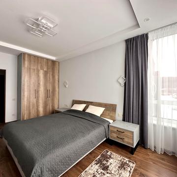 Івасюка вул., 42