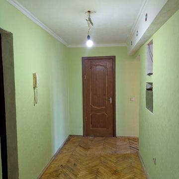 Продається 2 кімн. квартира 61 м2 в р-ні  ЛПЗ.