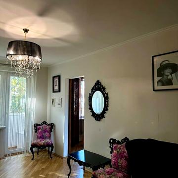 Володимира Великого вул. (Артема), 72