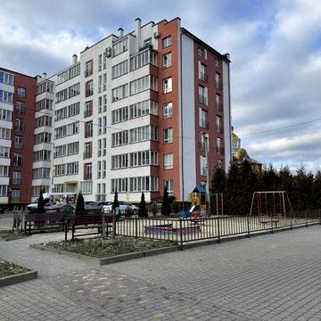 Продаж 2 кімн квартири з частковим ремонтом в новобудові