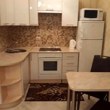 Івана Франка вул., 30