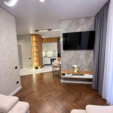 Продам 2 комнатную квартиру с ремонтом на берегу моря ЖК Калипсо