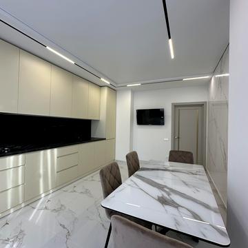 Євгена Коновальця вул., 37-А