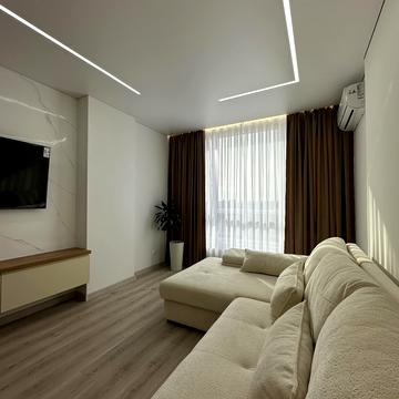 Євгена Коновальця вул., 37-А