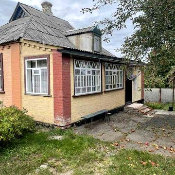 Продаж будинку на Яківцях