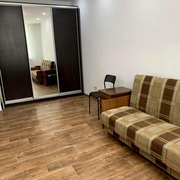 Ярослава Гашека бульв., 20/3