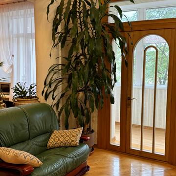 Ярославів Вал вул., 11